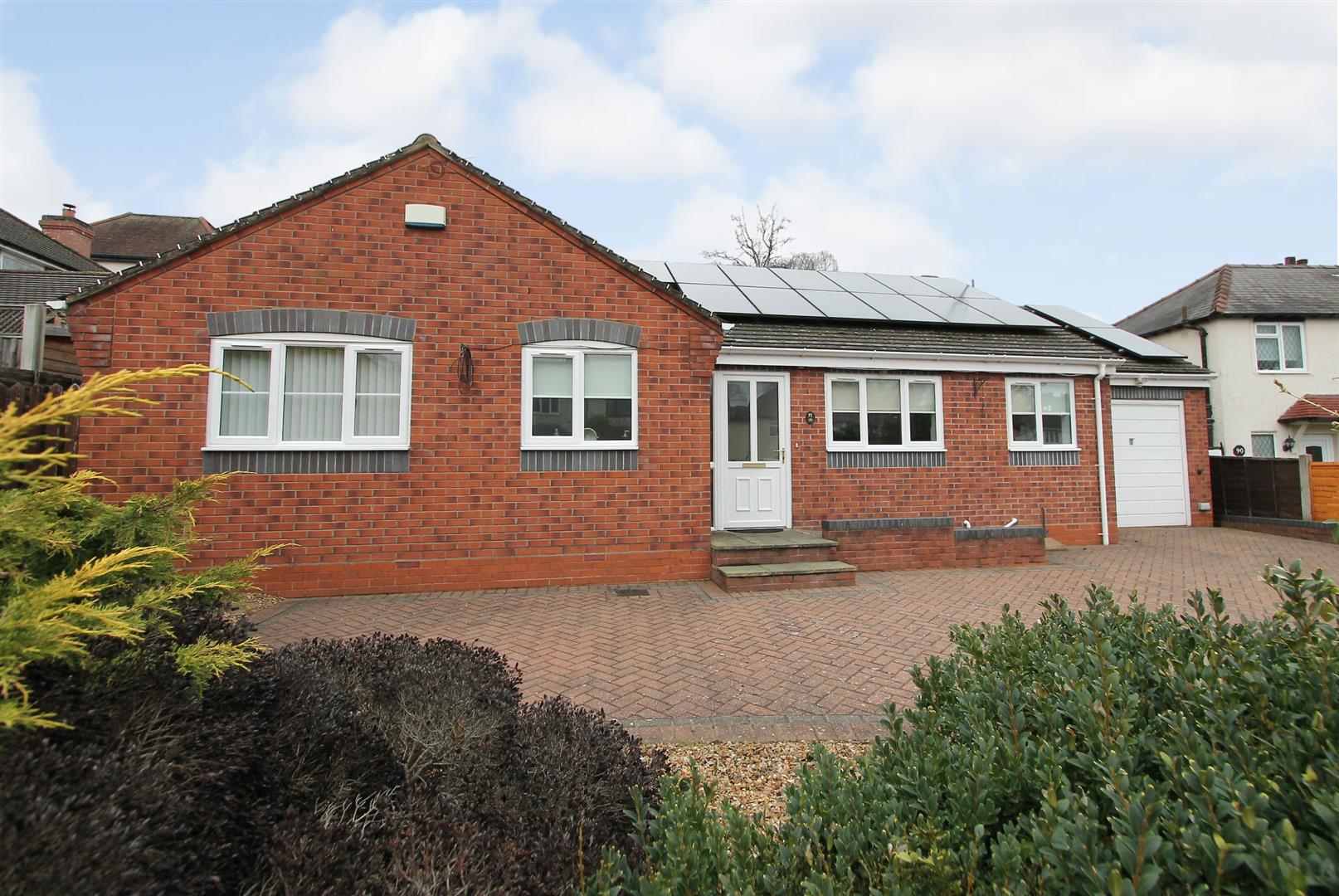 2 bed property in Greatfield Road, Kidderminster